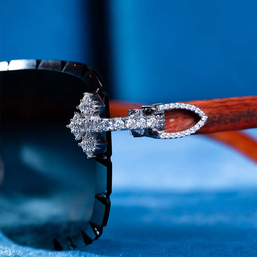 Moissanite Fleuree Cross Sunglasses 14K Gold - Image 18