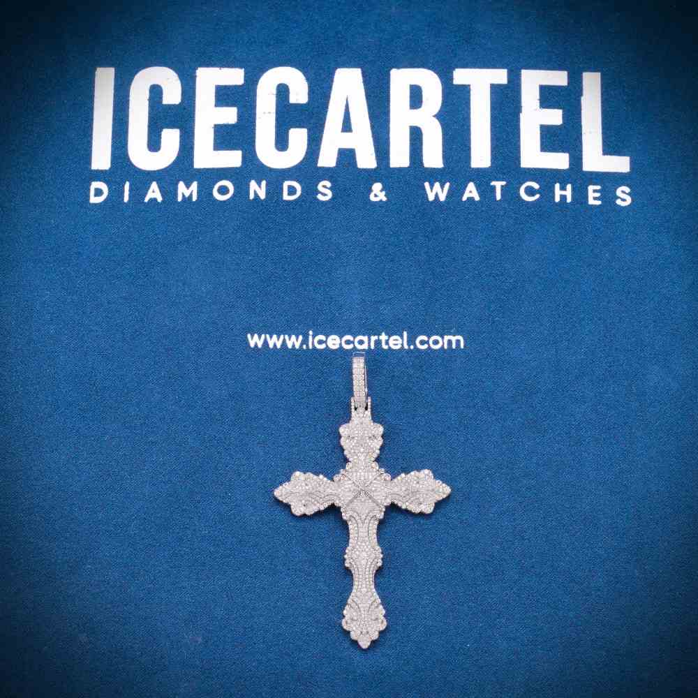 Moissanite Ornamental Cross 14K Gold - Image 6