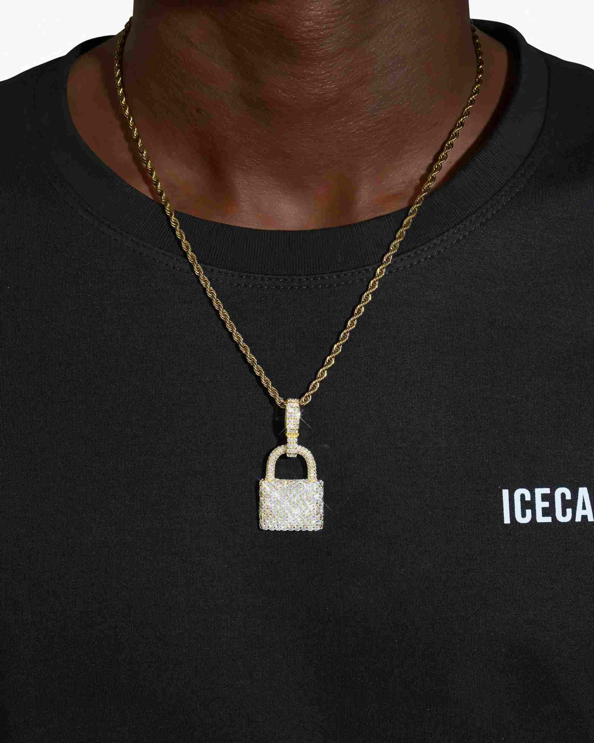 Moissanite Padlock Pendant 14K Gold - Image 7